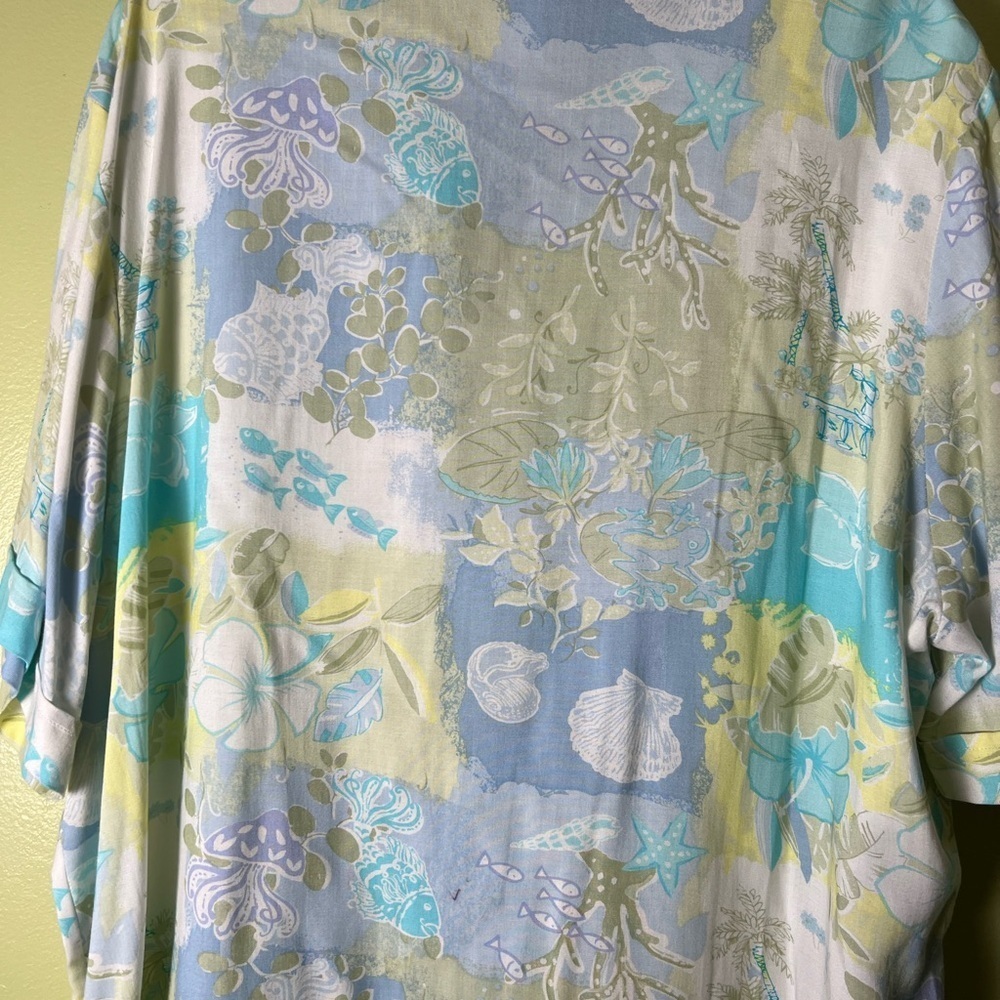 Company collection size 20 women’s Floral Button-Up Shirt - Picture 9 of 10